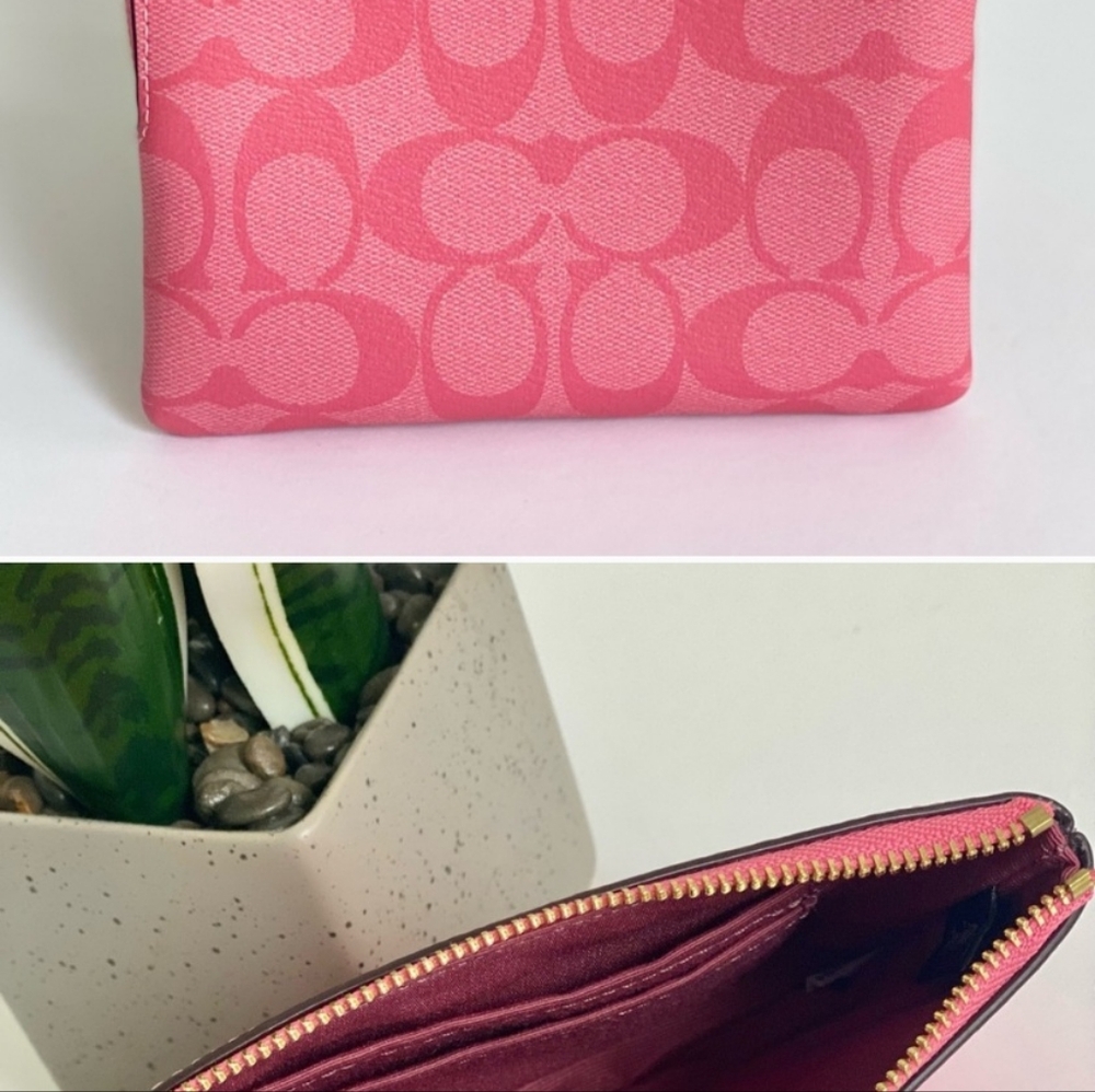 COACH PINK LEMONADE WRIST  WALLET
